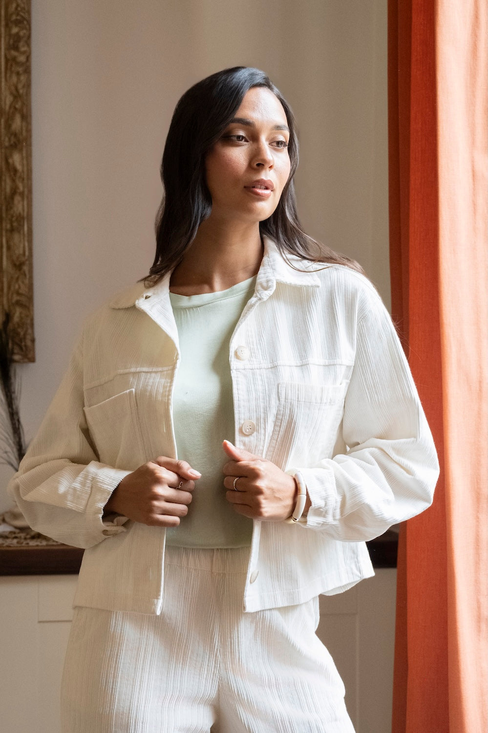  Velours côtelé : l’élégance structurée de Paroxysm 