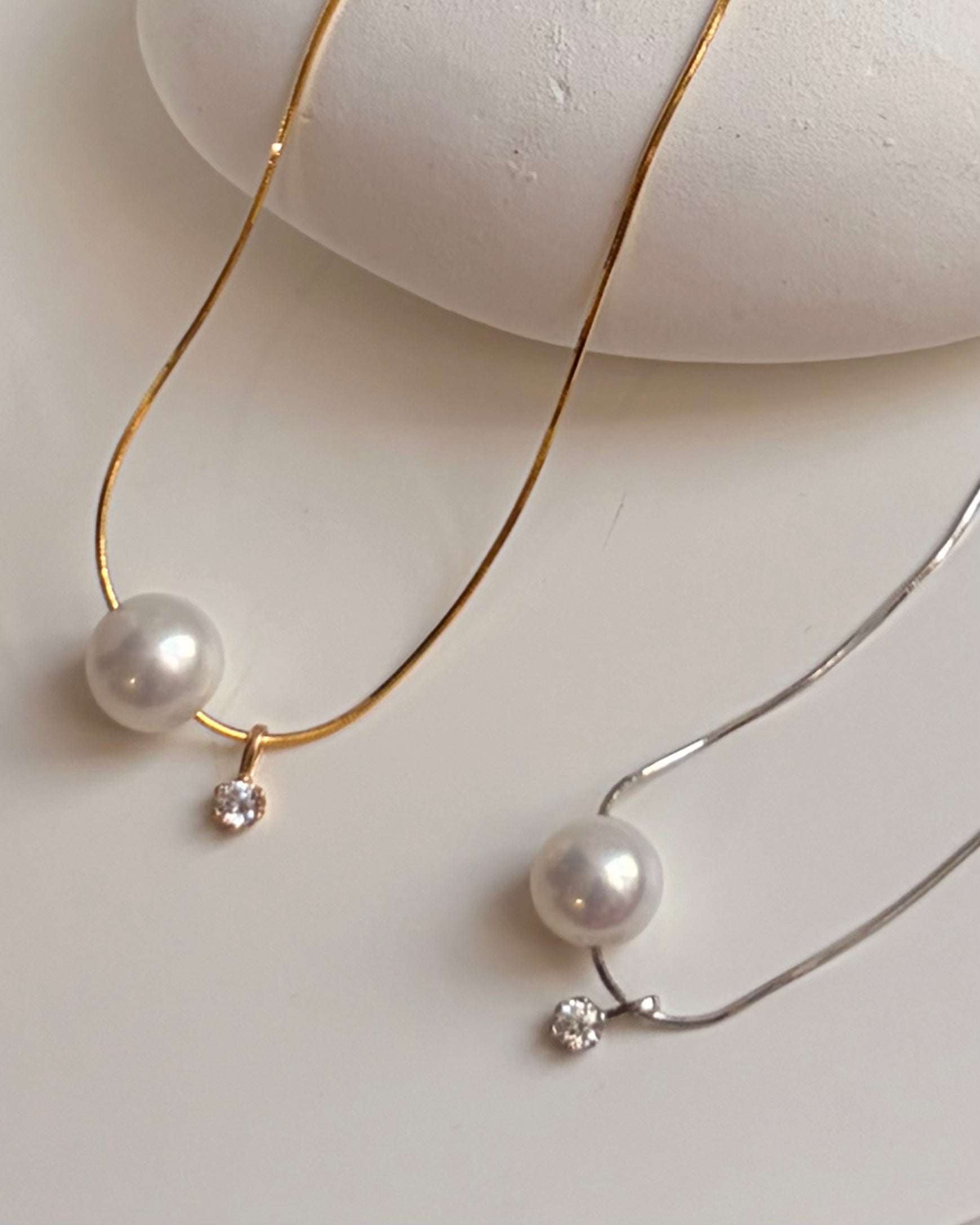 Collier Louise – Collier doré en perles rondes et zircons