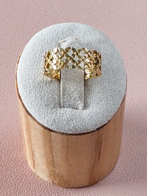 Bague Fleur – Bague dorée ajourée motif floral
