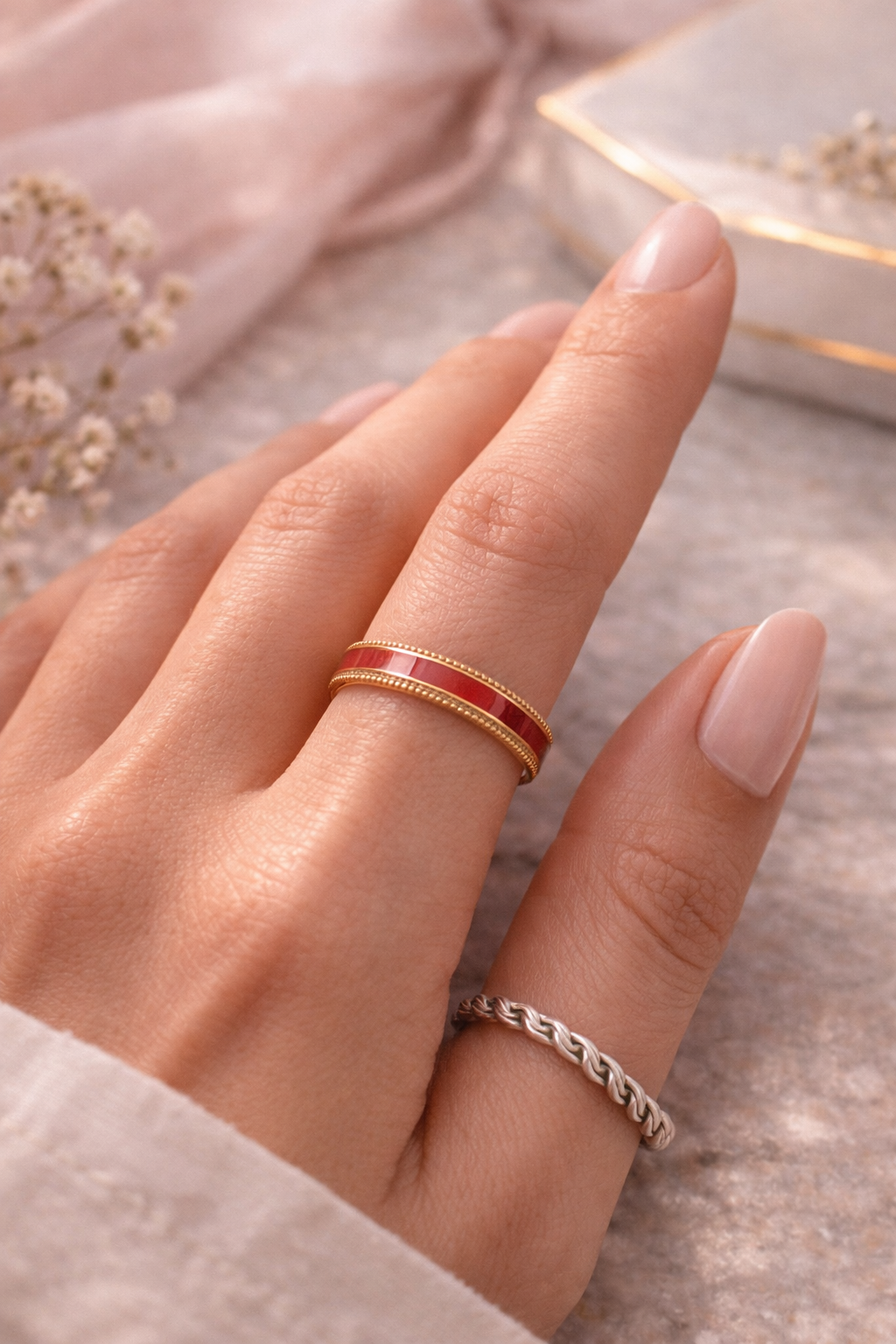 Bague LUNAYA Rouge – Bague ajustable en acier inoxydable rouge et doré