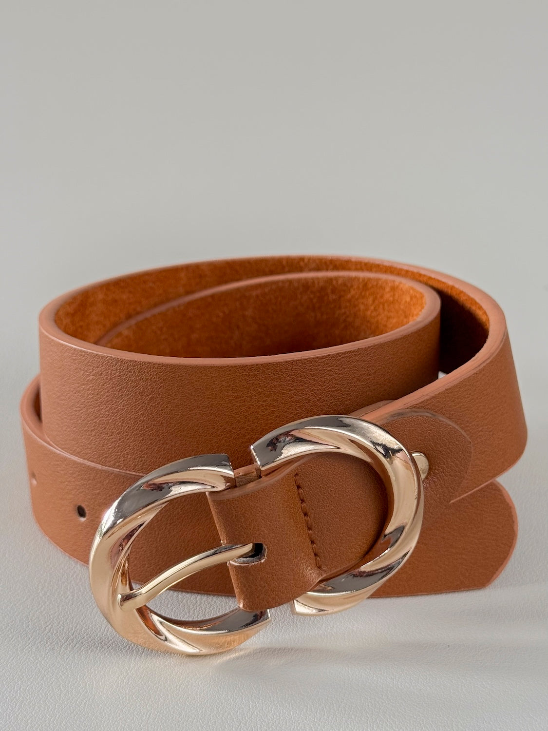 Ceinture Laurie – Ceinture camel boucle double torsadée