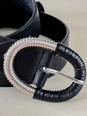 Ceinture Audrey – Ceinture noire boucle ovale effet bijou