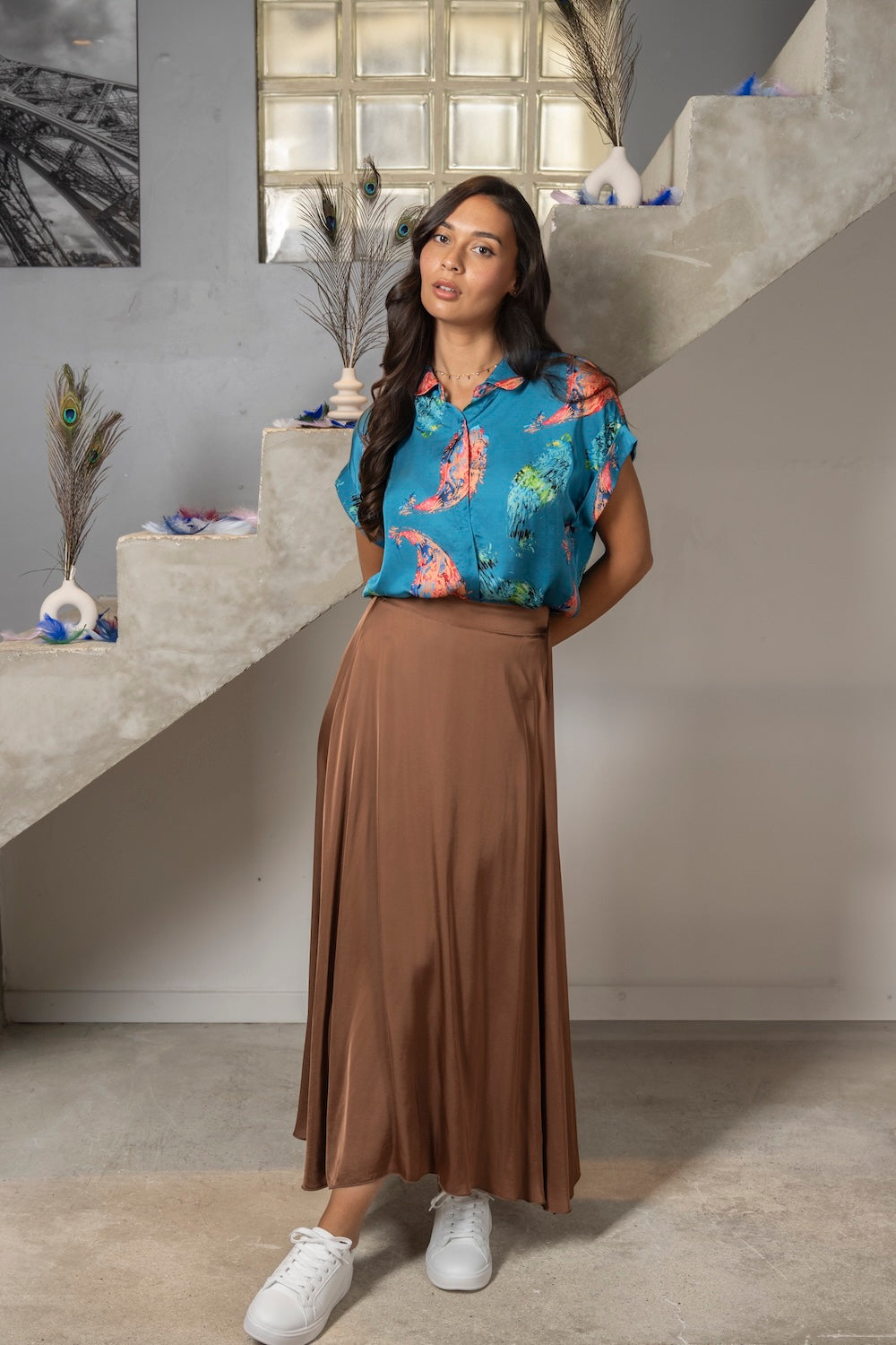 Chemise VALERIE – Imprimé plumes cachemire multicolore et col Claudine