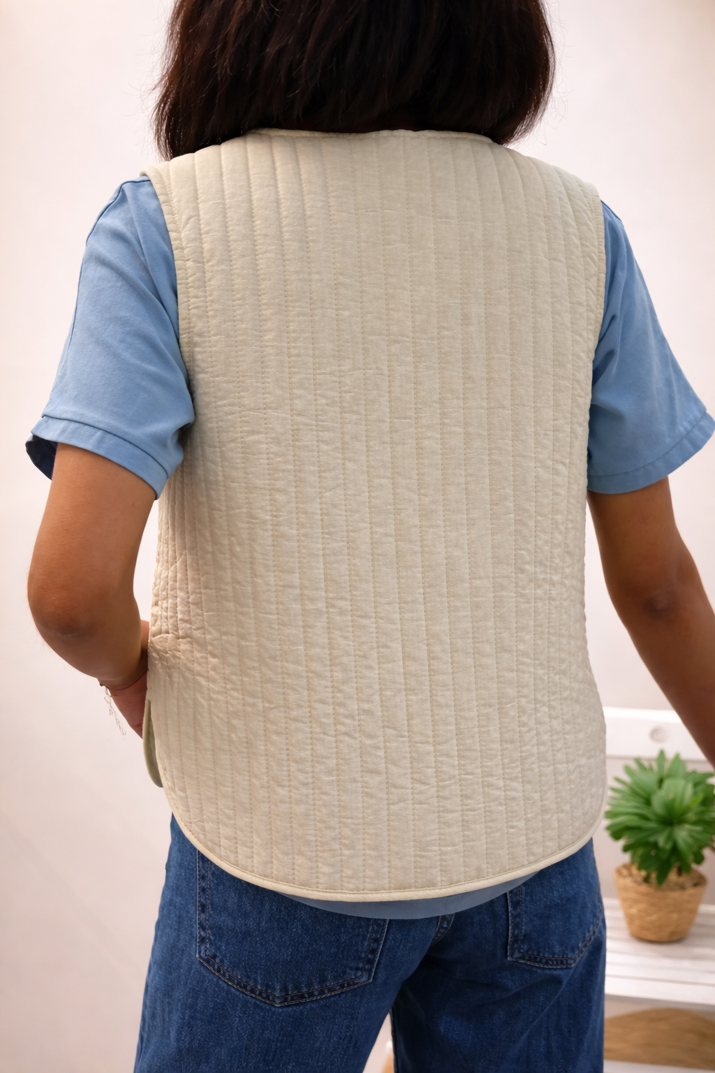 Gilet sans manches brodé KAREN en coton, style bohème c_hic, collection Paroxysm Paris.