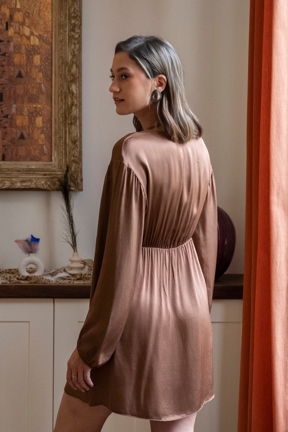 Robe NELLY – Mini robe fluide en viscose chocolat