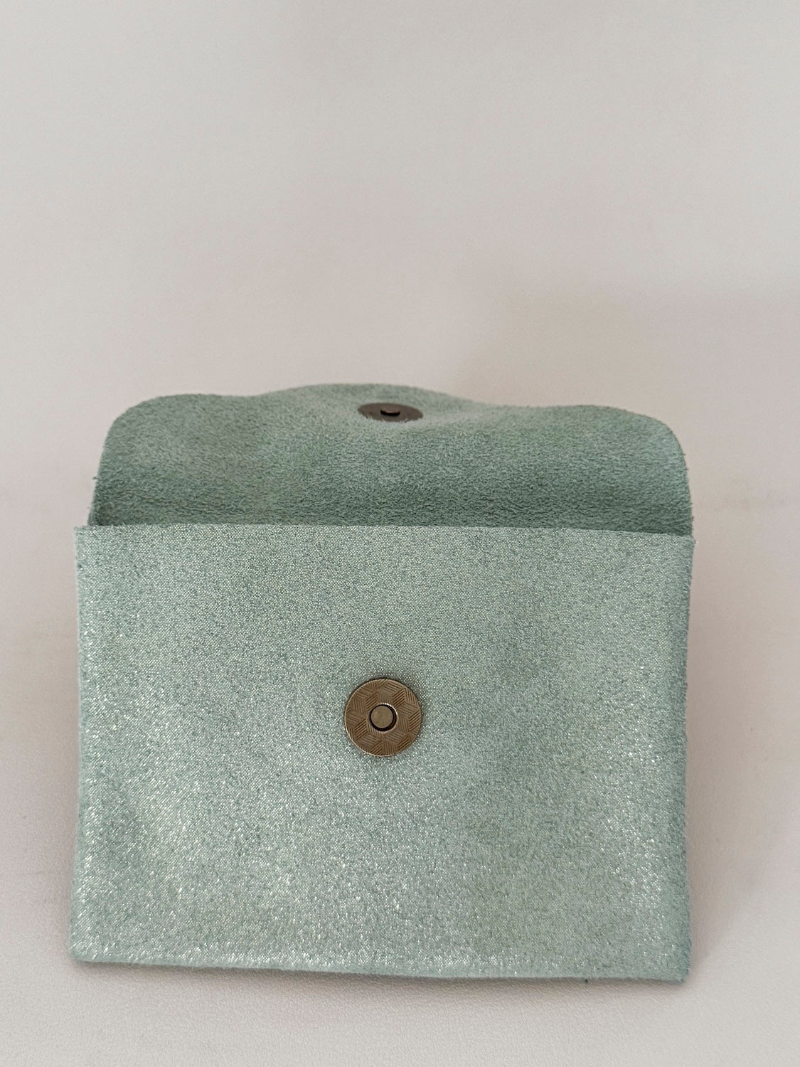 Porte-monnaie MINA – Cuir pailleté couleur amande