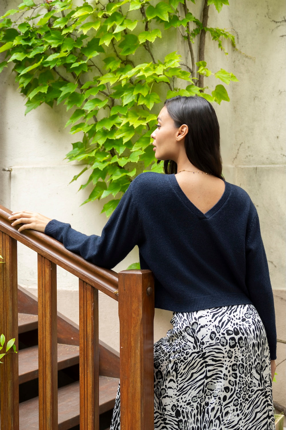Pull ASTRID – Reversibilité élégante en maille bleu marine