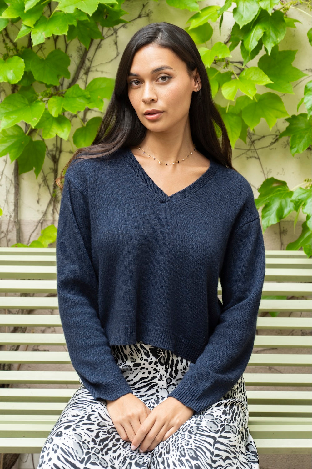 Pull ASTRID – Reversibilité élégante en maille bleu marine