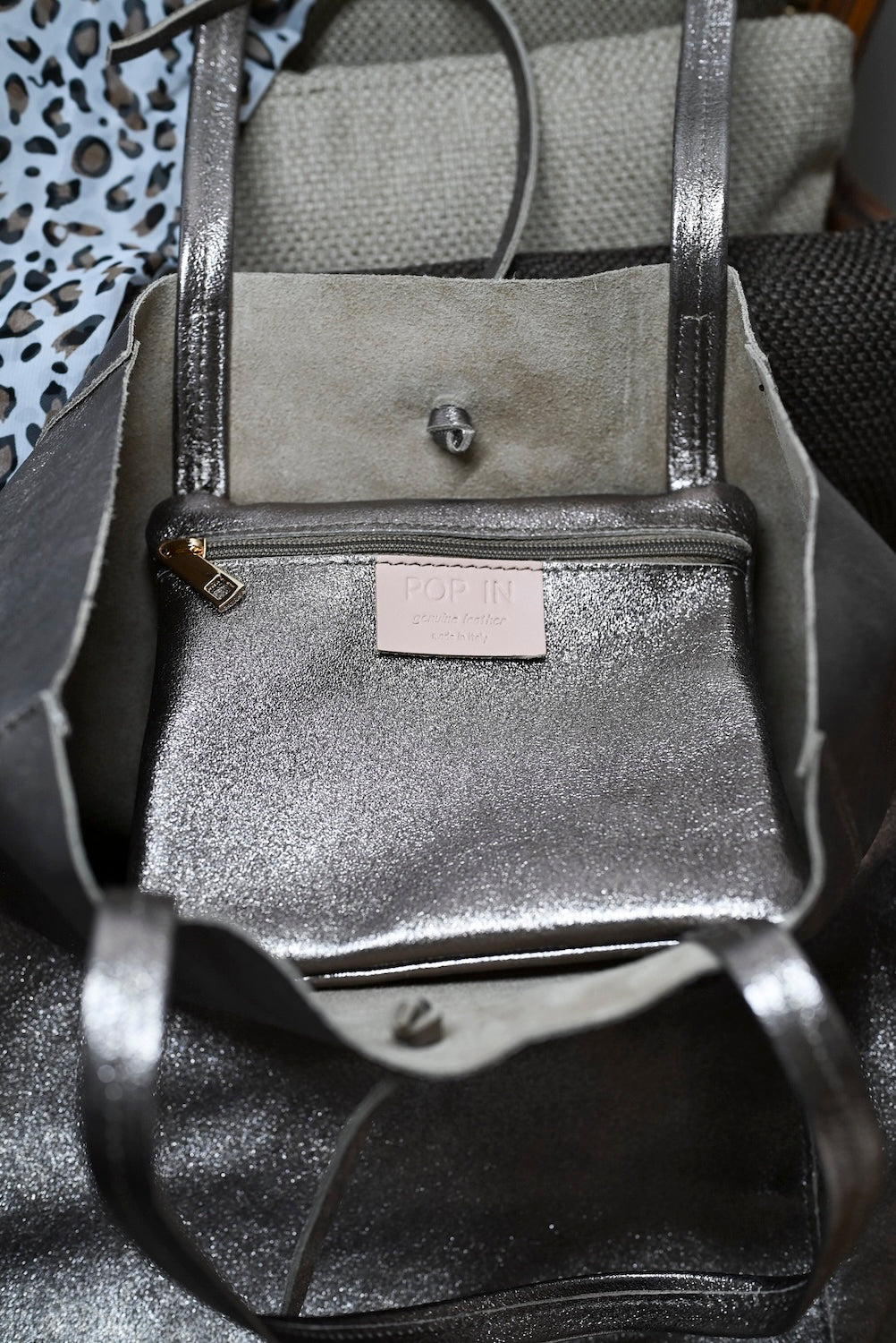 Sac BEA – Grand cabas en cuir métallisé bronze