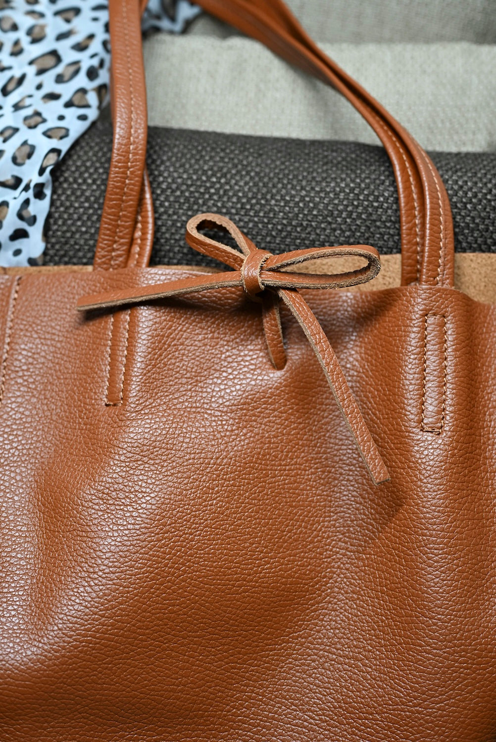 Sac BEA – Grand cabas en cuir camel
