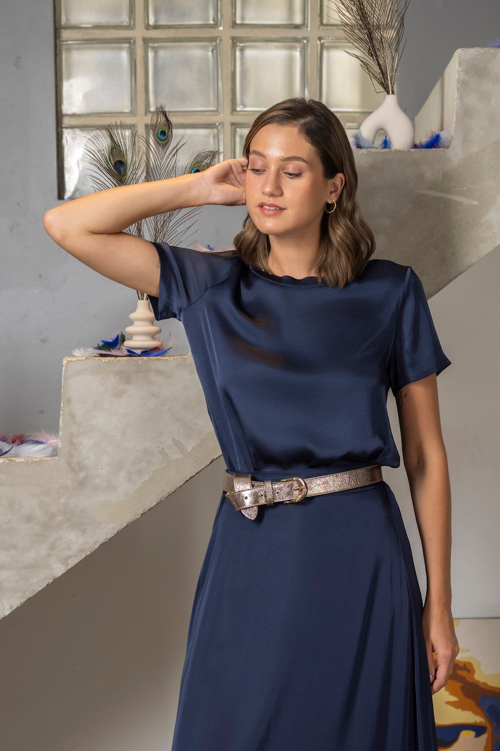 T-shirt ZOE – Bleu roi satiné à l’éclat discret