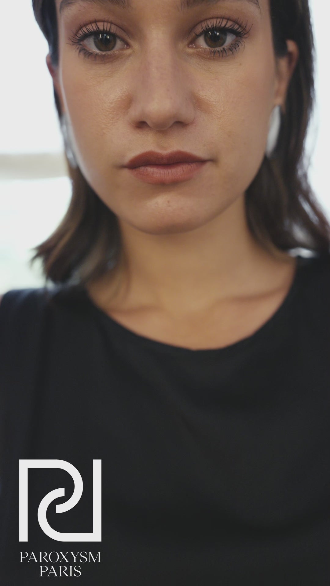 Robe NINA – Élégance fluide en viscose noire