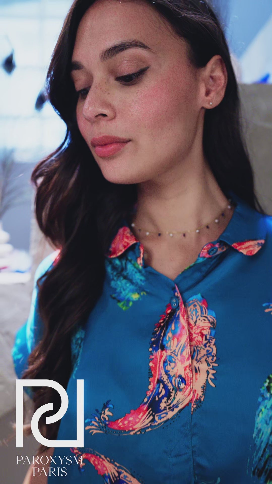 Chemise VALERIE – Imprimé plumes cachemire multicolore et col Claudine